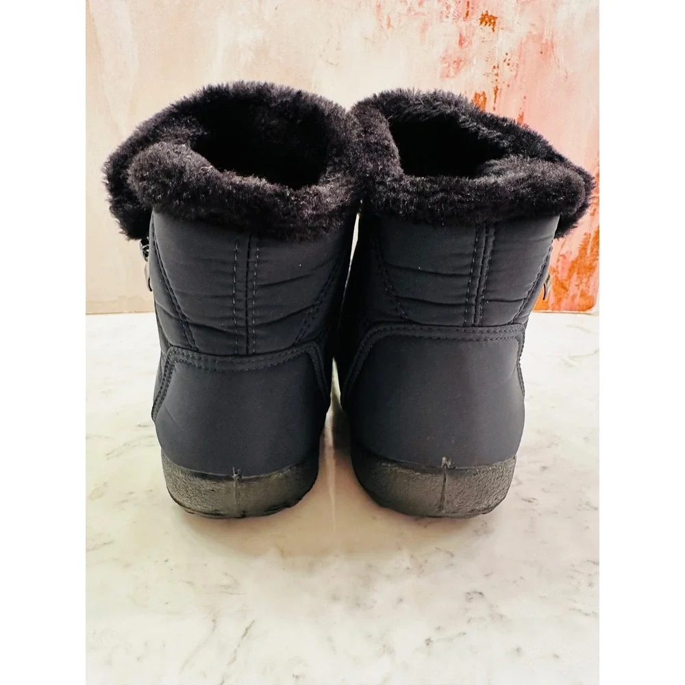 BJ Womens Navy Blue Quilted Faux Fur Lined Winter Snow Boots 39/8.5‎ Ankle Zip